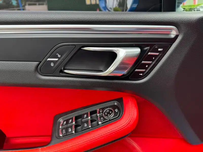 2016 Macan 2.0T — миниатюра 22