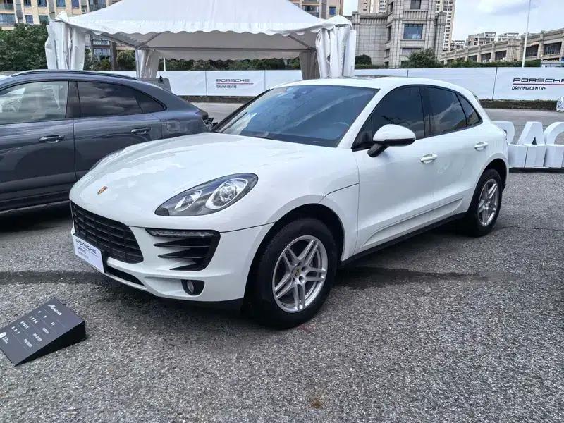 2017 Macan 2.0T — миниатюра 1