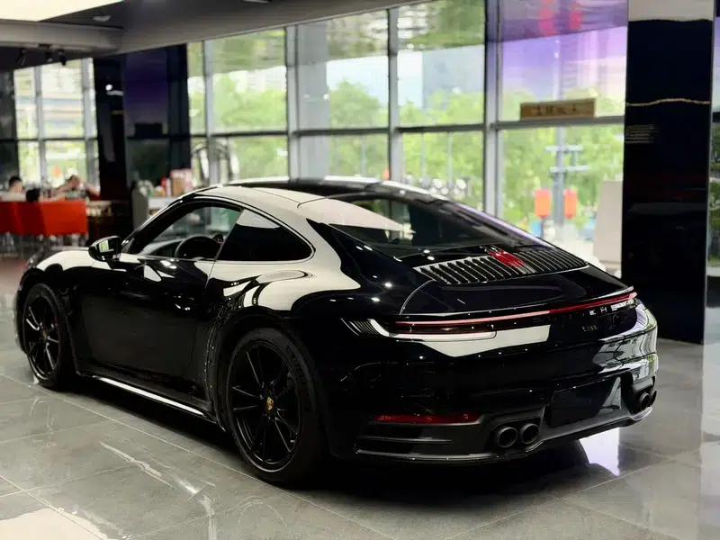 2022 Porsche 911 Carrera 3.0T — миниатюра 4