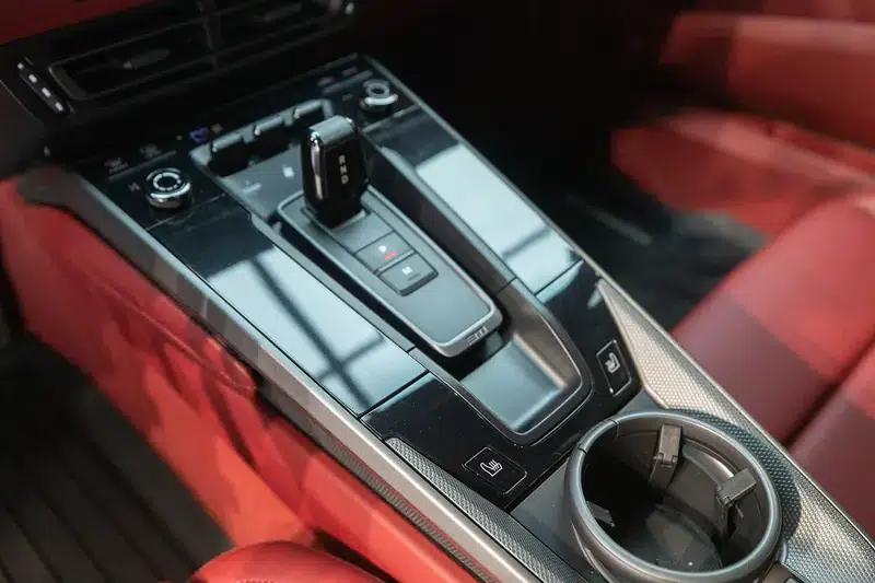 2022 Porsche 911 Carrera 3.0T — миниатюра 13