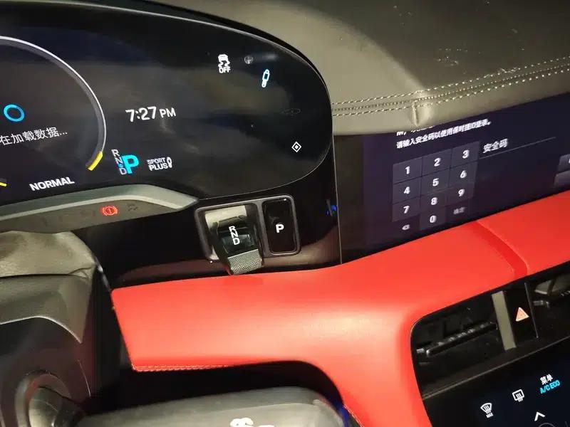 2022 Taycan Facelift — миниатюра 14