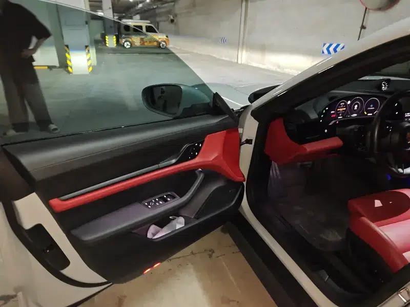 2022 Taycan Facelift — миниатюра 16