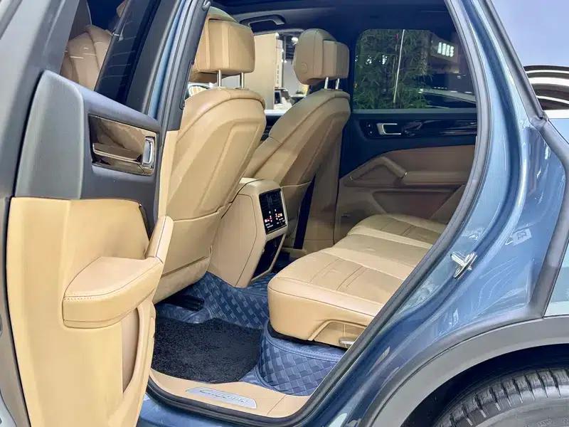 Cayenne E-Hybrid 2019 Cayenne E-Hybrid 2.0T — миниатюра 18