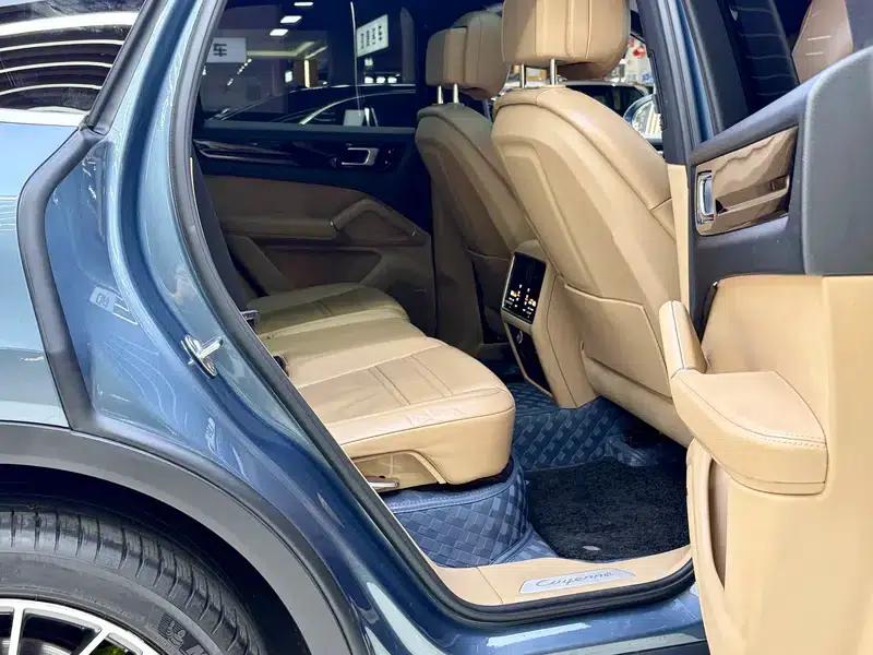 Cayenne E-Hybrid 2019 Cayenne E-Hybrid 2.0T — миниатюра 21