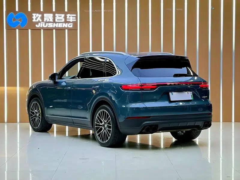 Cayenne E-Hybrid 2019 Cayenne E-Hybrid 2.0T — миниатюра 4