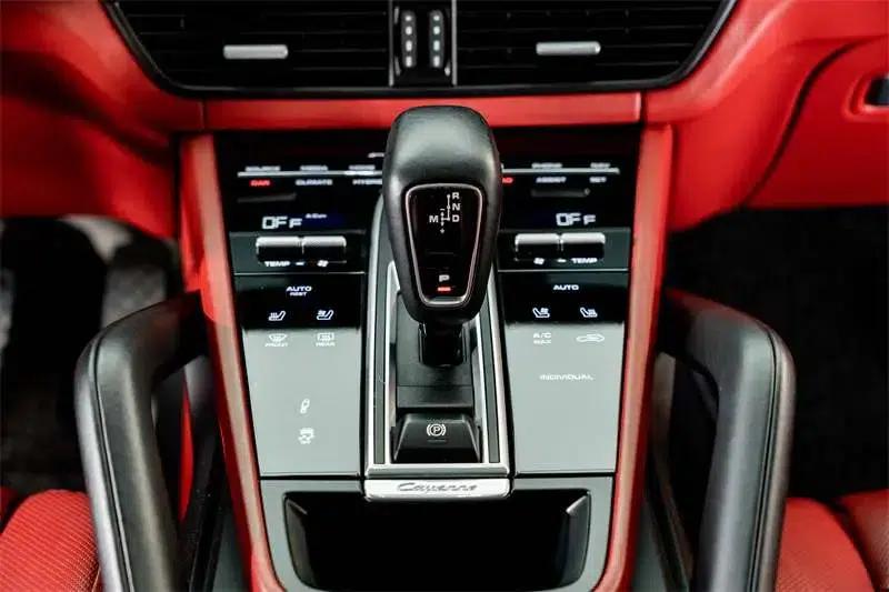 Cayenne E-Hybrid 2021 Cayenne E-Hybrid 2.0T — миниатюра 11