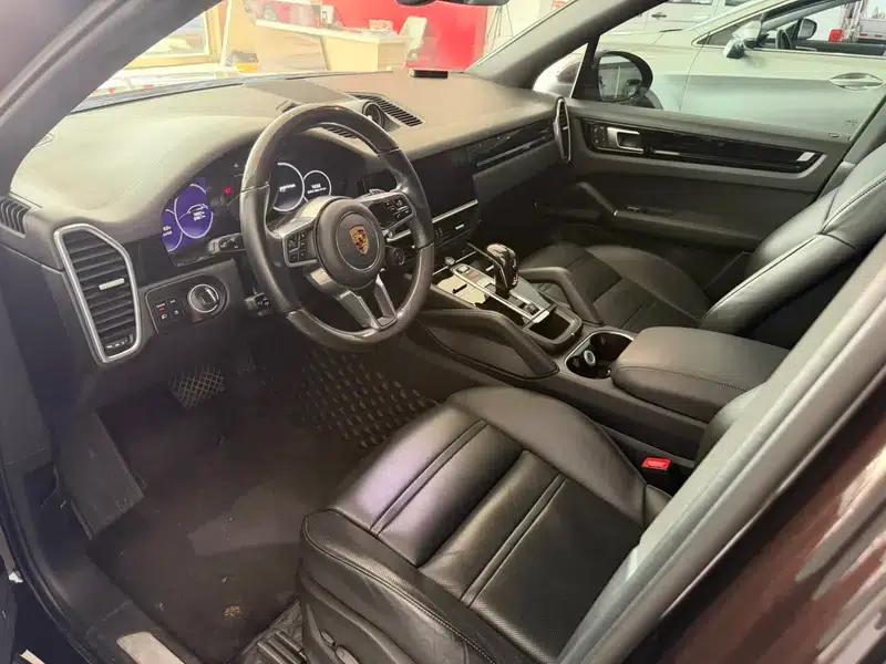 2022 Cayenne E-Hybrid 2.0T Platinum Edition — миниатюра 8