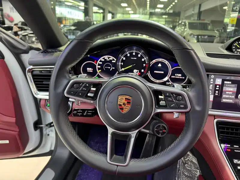 Panamera E-Hybrid 2018 Panamera 4 E-Hybrid 2.9T — миниатюра 11