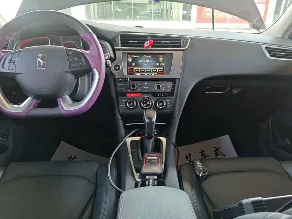 DS 5LS 2014 1.6T Luxury Edition THP160 — миниатюра 13