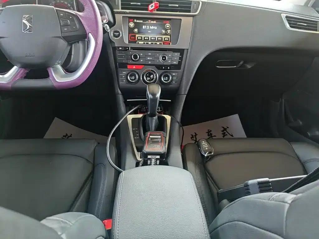 DS 5LS 2014 1.6T Luxury Edition THP160 — миниатюра 14
