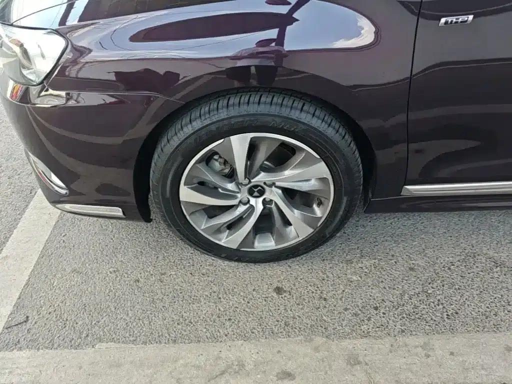 DS 5LS 2014 1.6T Luxury Edition THP160 — миниатюра 23