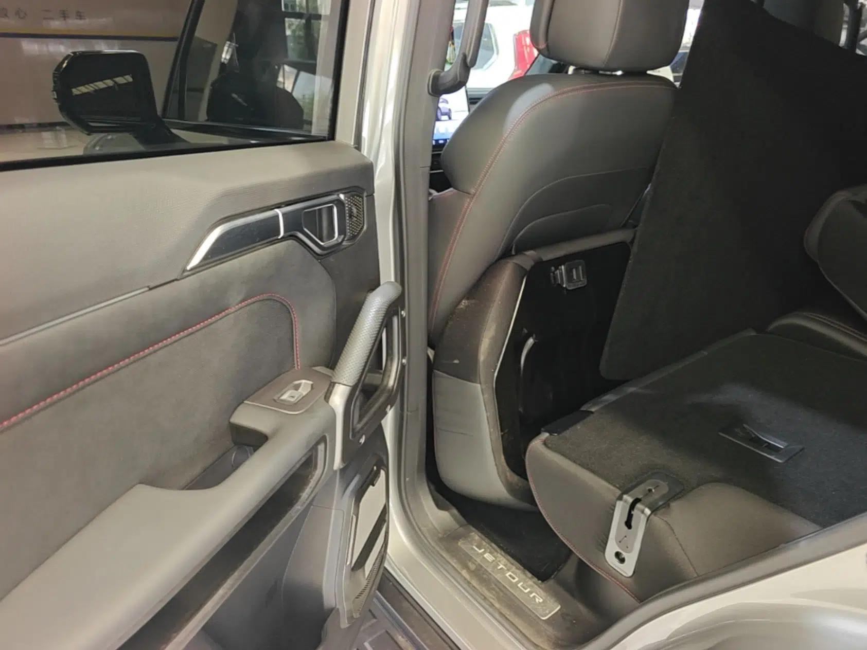 JETOUR Shanhai Traveler C-DM 2024 C-DM 208KM Mountain & Wilderness Edition — миниатюра 17