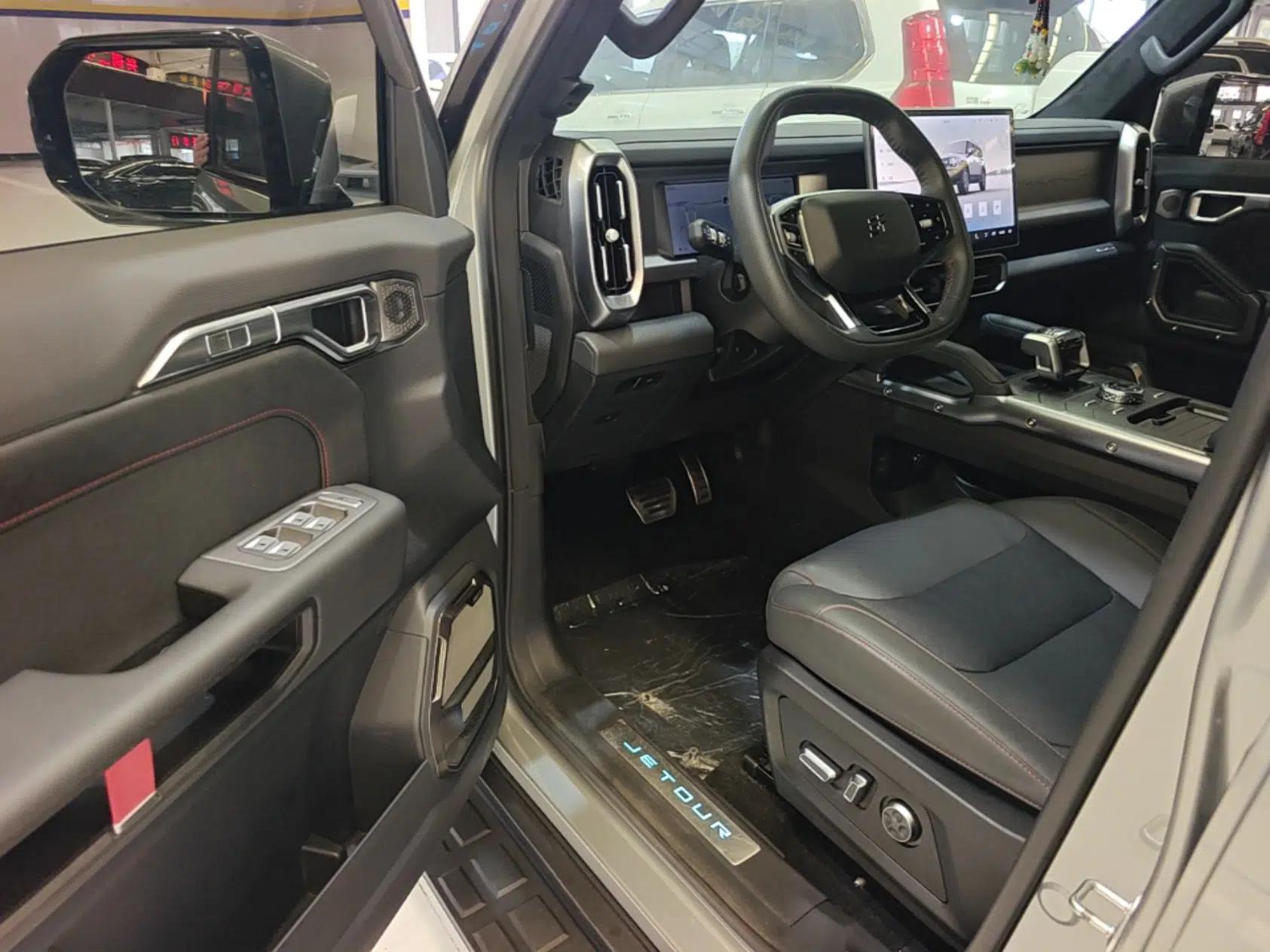 JETOUR Shanhai Traveler C-DM 2024 C-DM 208KM Mountain & Wilderness Edition — миниатюра 18