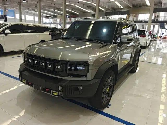 JETOUR Shanhai Traveler C-DM 2024 C-DM 208KM Mountain & Wilderness Edition