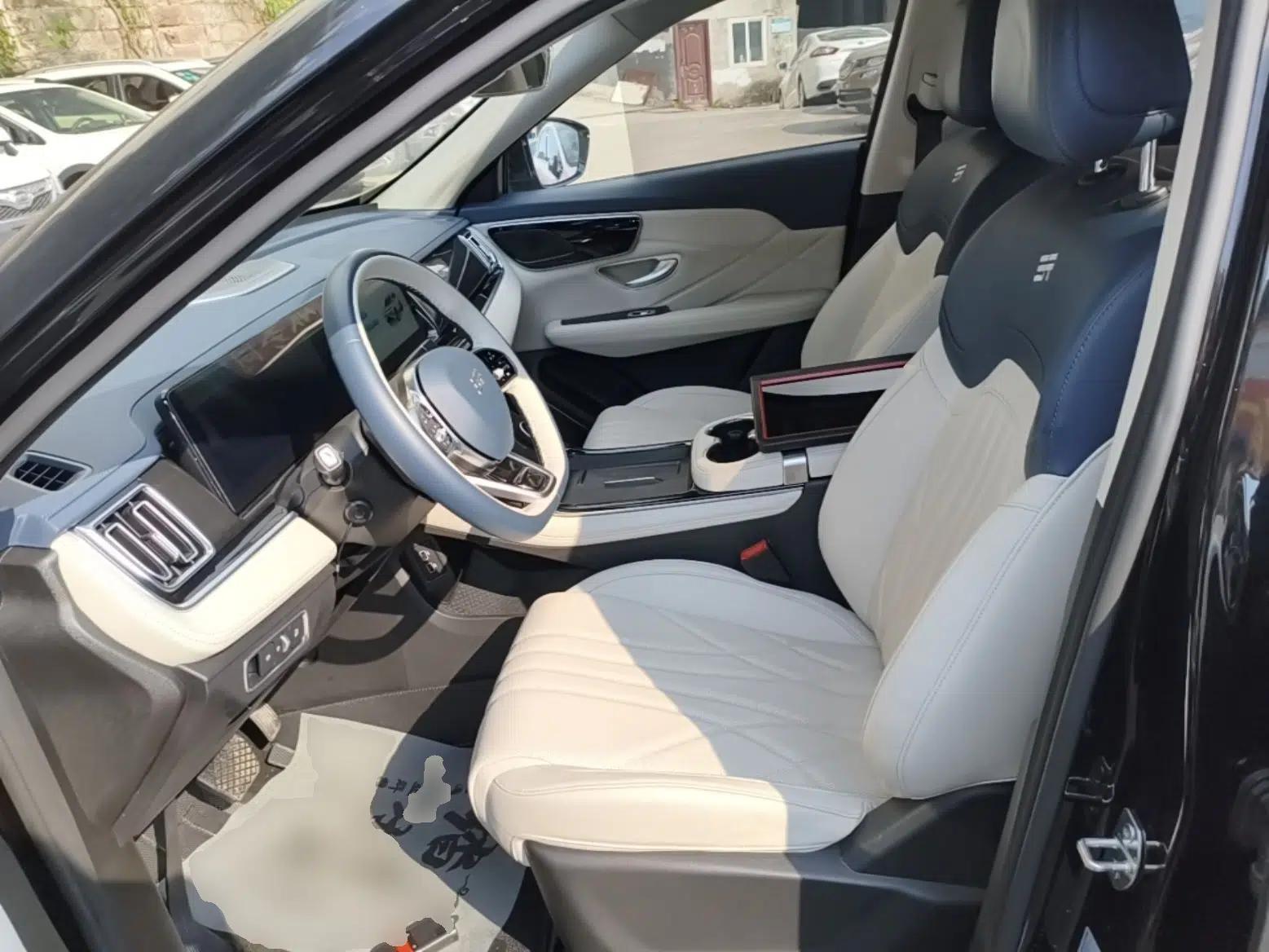 JETOUR Shanhai L7 2024 1.5T 120 km MAX 7-Seater — миниатюра 17