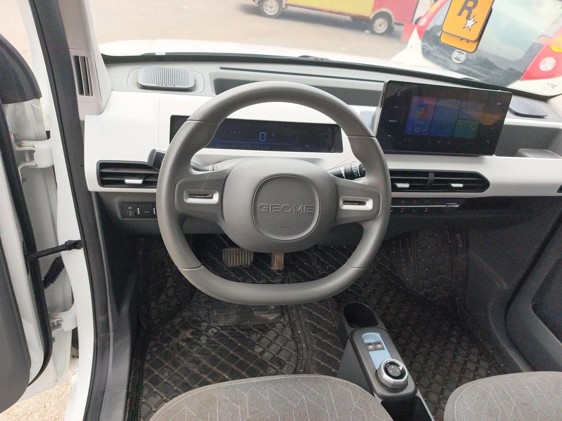 Geely Galaxy Panda 2024 Panda Mini 200km Endurance Bear — миниатюра 8