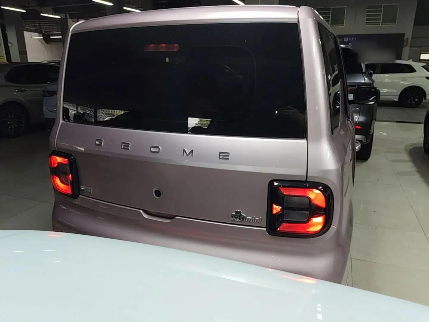 Geely Galaxy Panda 2023 Panda Mini 200km Endurance Bear — миниатюра 5