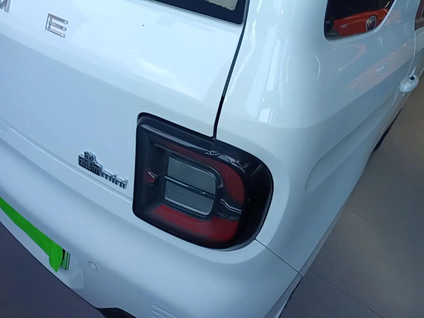 Geely Galaxy Panda 2023 Panda Mini 200km Endurance Bear — миниатюра 9