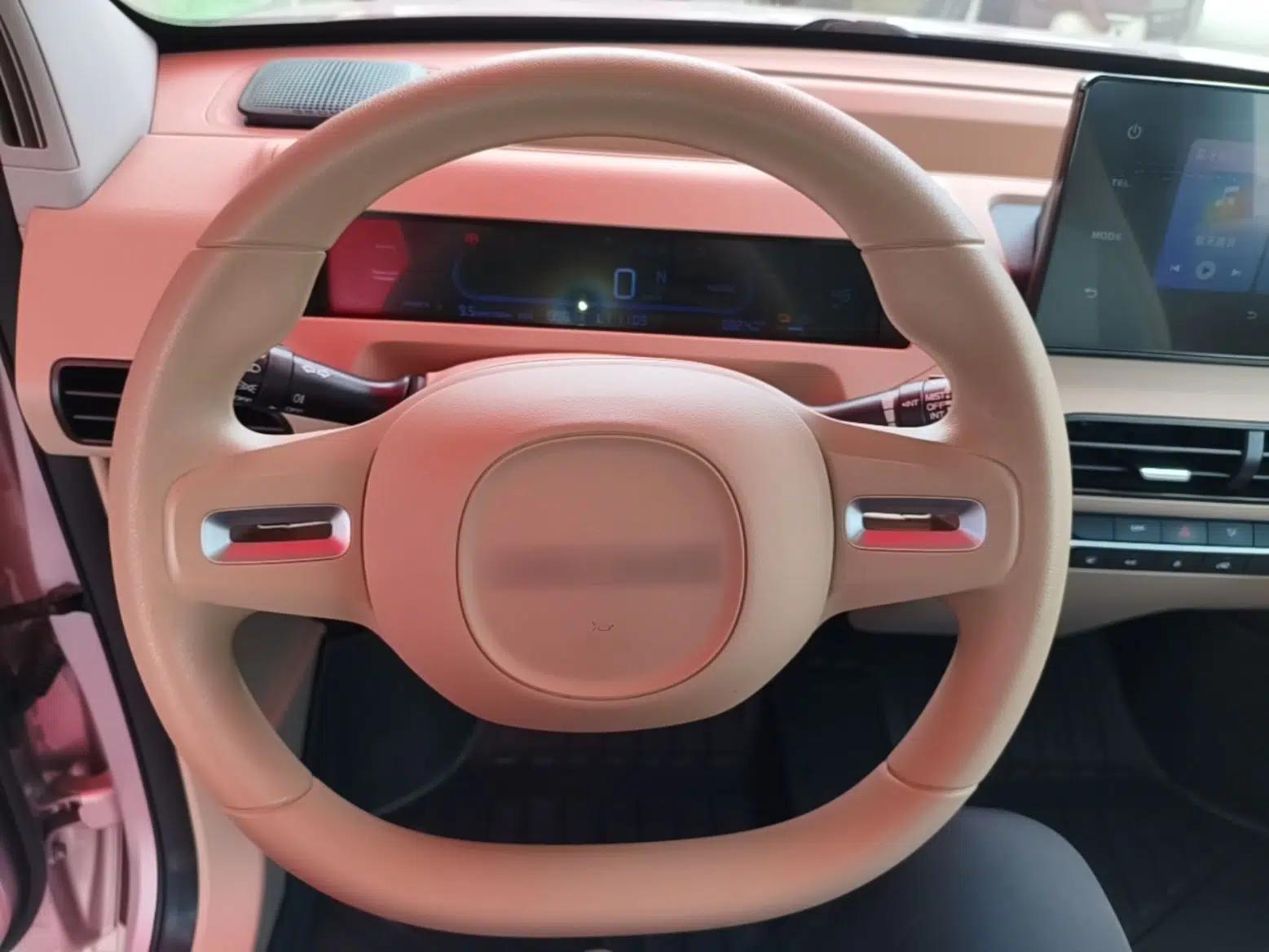 Geely Galaxy Panda 2023 Panda Mini 200km Endurance Bear — миниатюра 18