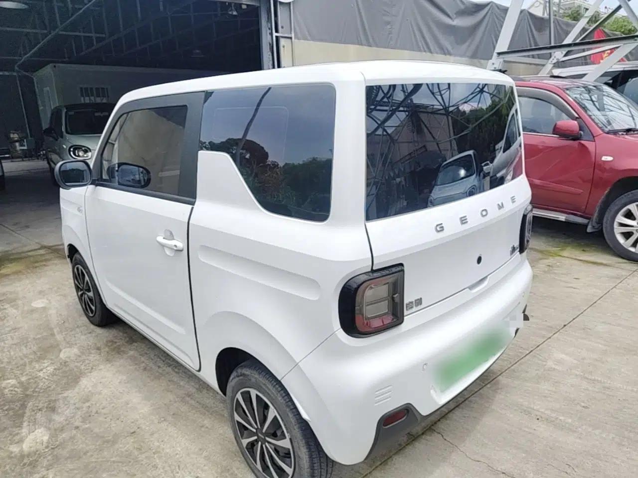 Geely Galaxy Panda 2024 Panda Mini 200km Endurance Bear — миниатюра 4
