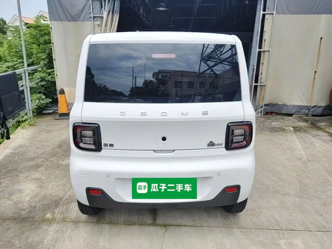 Geely Galaxy Panda 2024 Panda Mini 200km Endurance Bear — миниатюра 5