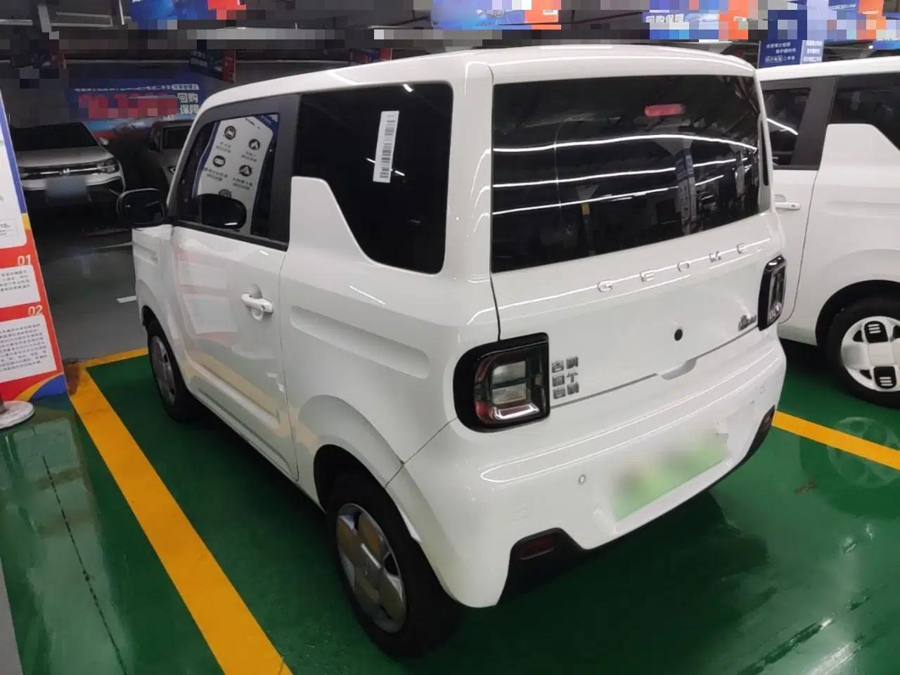 Geely Galaxy Panda 2023 Panda Mini 200km Endurance Bear — миниатюра 4