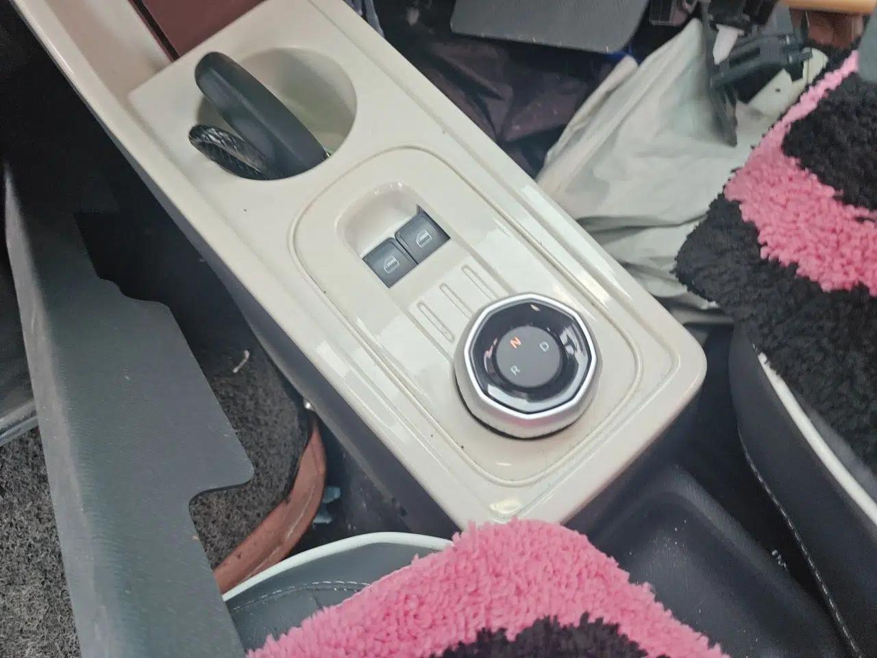Geely Galaxy Panda 2024 Panda Mini 200km Longteng PRO Edition — миниатюра 14
