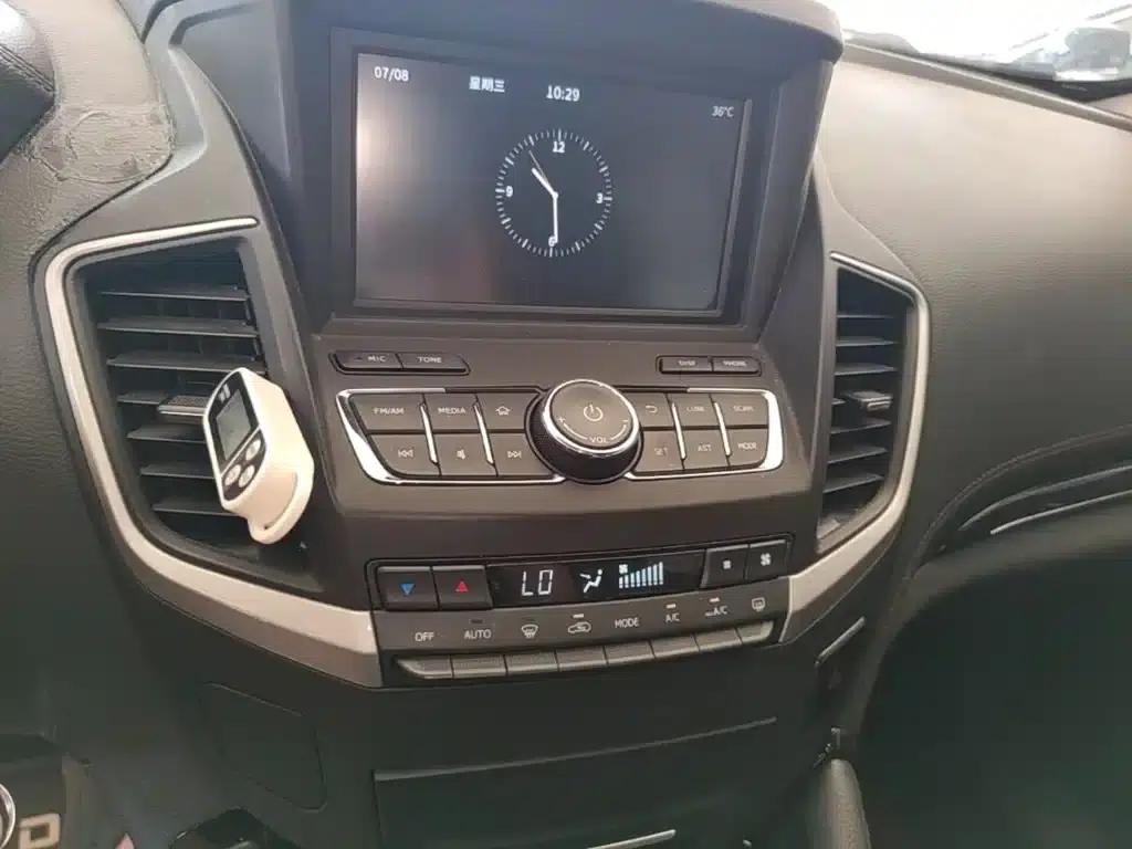 Dongfeng Fengshen AX7 2018 Classic 1.6T Automatic Elite — миниатюра 13