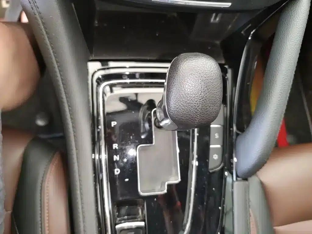 Dongfeng Fengshen AX7 2018 Classic 1.6T Automatic Elite — миниатюра 14