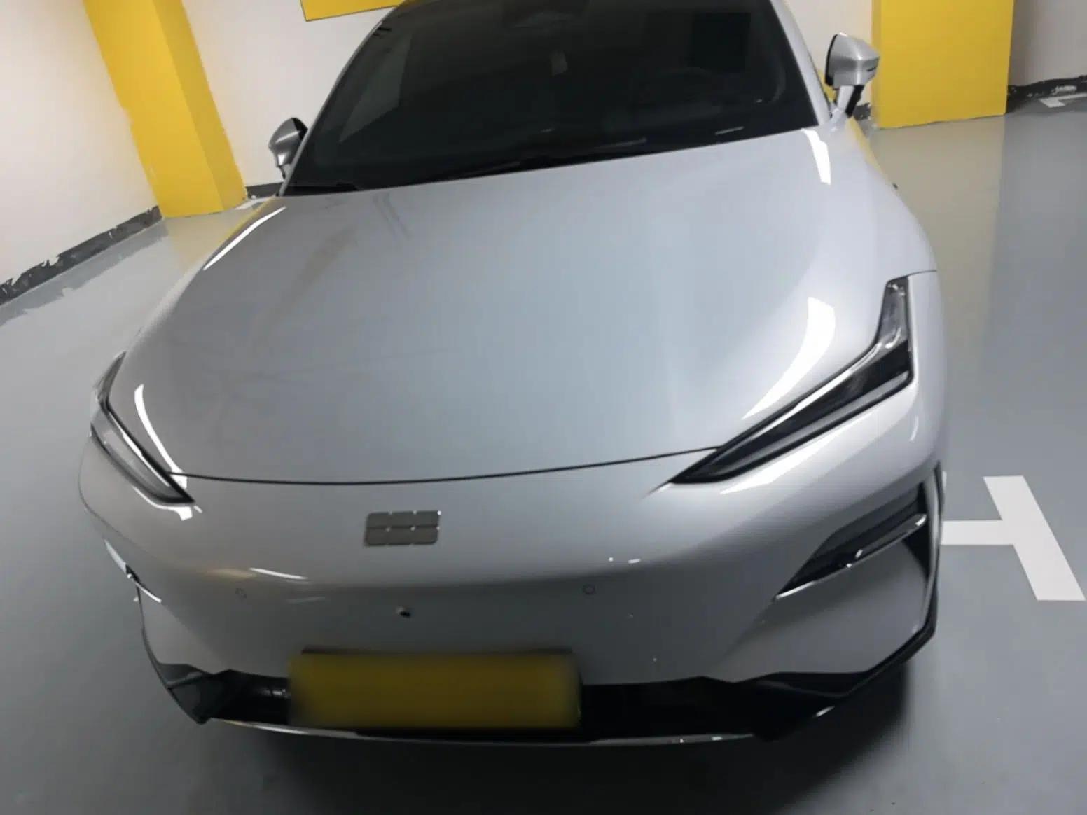 Geely Galaxy E8 2025 700 km Long-Range Intelligent Driving Version — миниатюра 2
