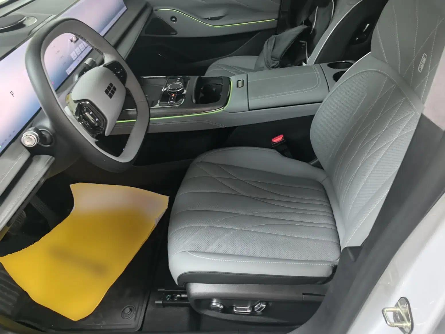 Geely Galaxy E8 2025 700 km Long-Range Intelligent Driving Version — миниатюра 17