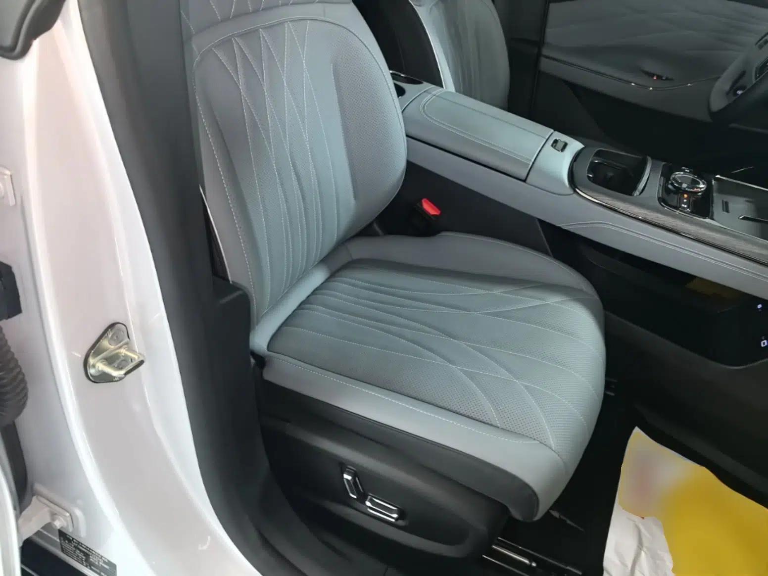 Geely Galaxy E8 2025 700 km Long-Range Intelligent Driving Version — миниатюра 19