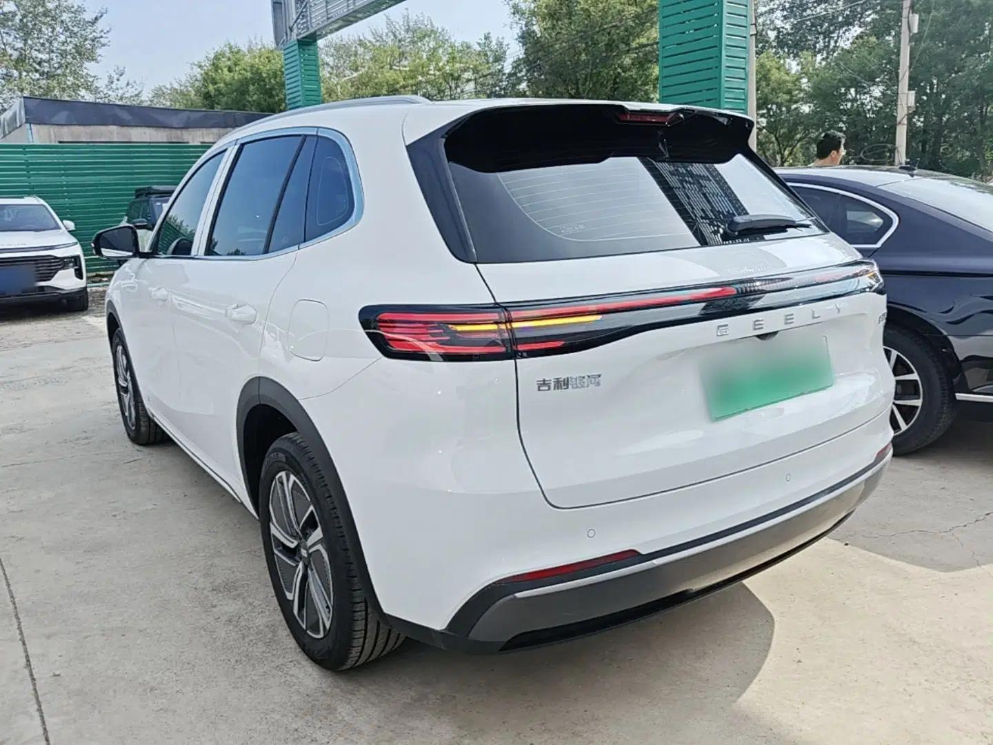 Geely Galaxy Xingjian 7 EM-i 2025 120km Exploration+ Version — миниатюра 4
