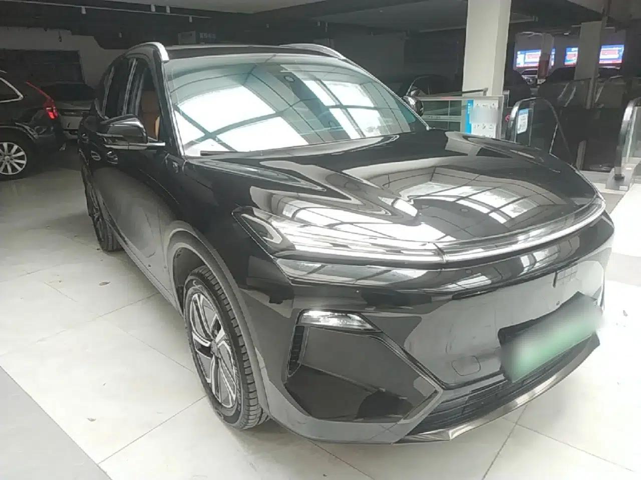 Geely Galaxy Xingjian 7 EM-i 2025 120km Exploration+ Version — миниатюра 3