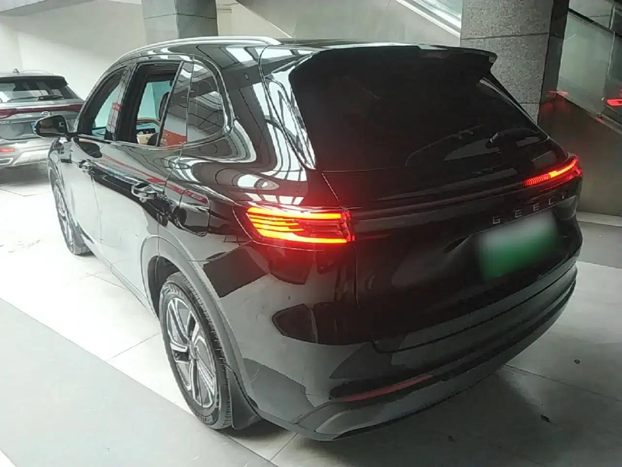 Geely Galaxy Xingjian 7 EM-i 2025 120km Exploration+ Version — миниатюра 4