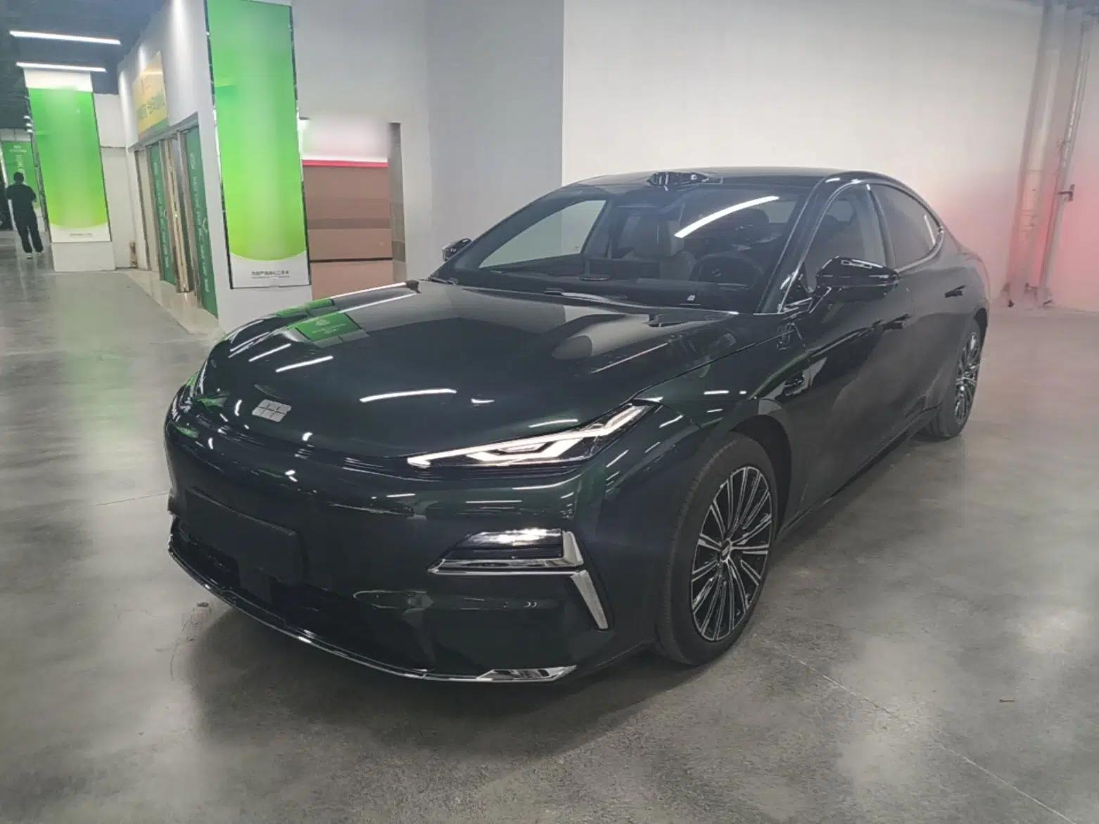 Geely Galaxy 8 2025 130km EM-P Starship Edition — миниатюра 1