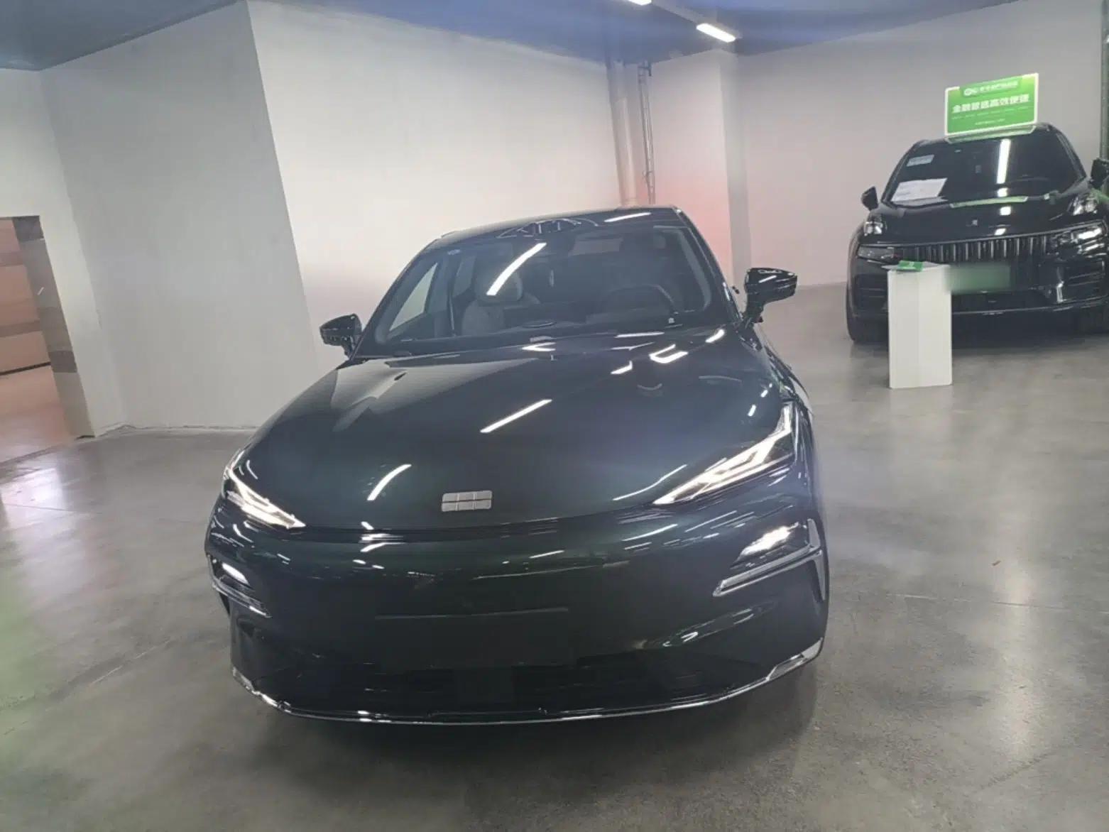 Geely Galaxy 8 2025 130km EM-P Starship Edition — миниатюра 2