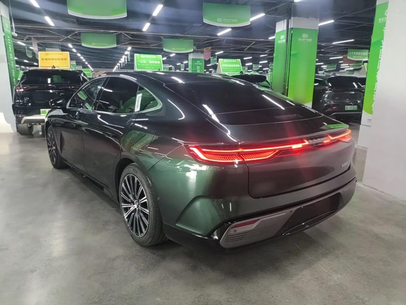 Geely Galaxy 8 2025 130km EM-P Starship Edition — миниатюра 4