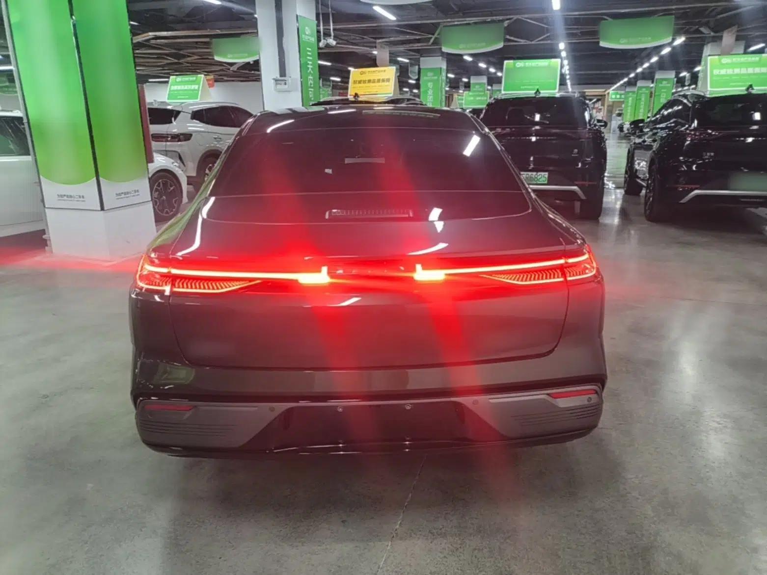 Geely Galaxy 8 2025 130km EM-P Starship Edition — миниатюра 5