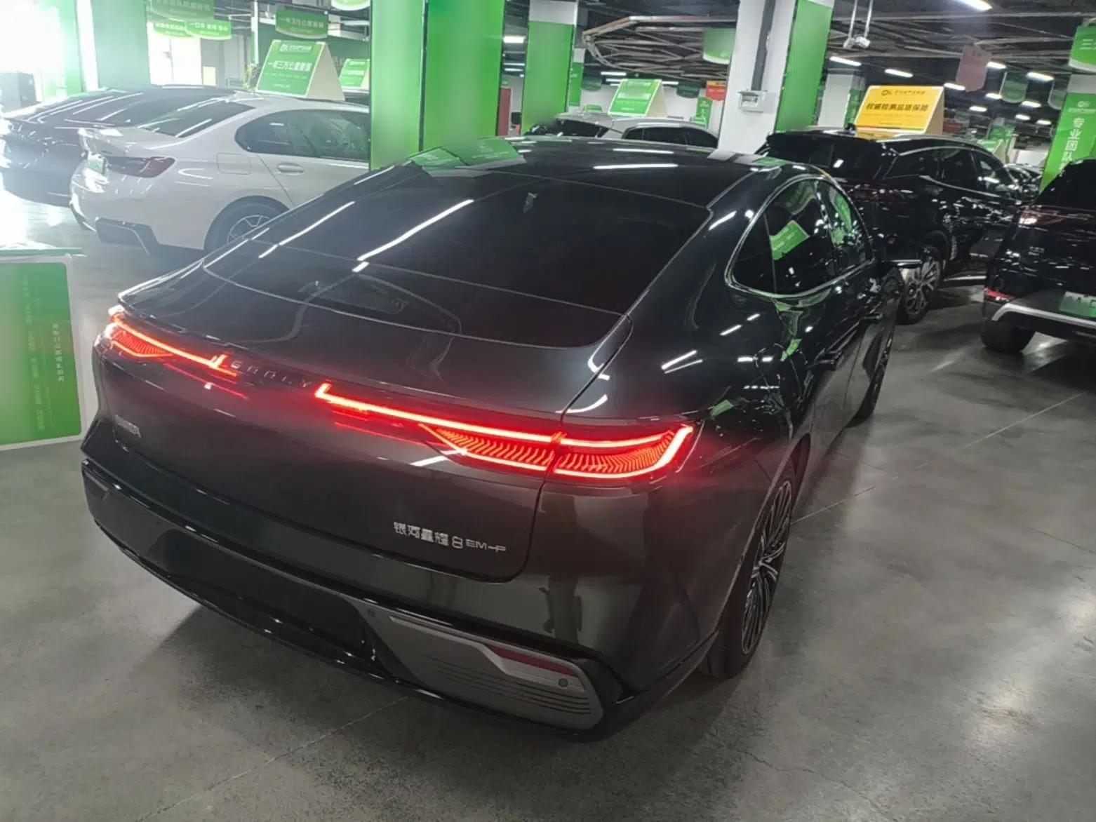 Geely Galaxy 8 2025 130km EM-P Starship Edition — миниатюра 6