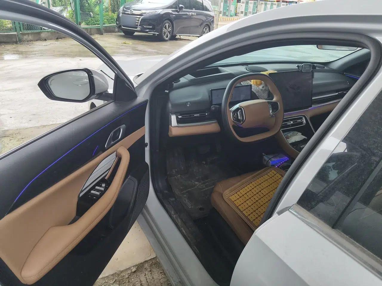 Geely Galaxy A7 2025 Model EM-i 150km Exploration+ Edition — миниатюра 16