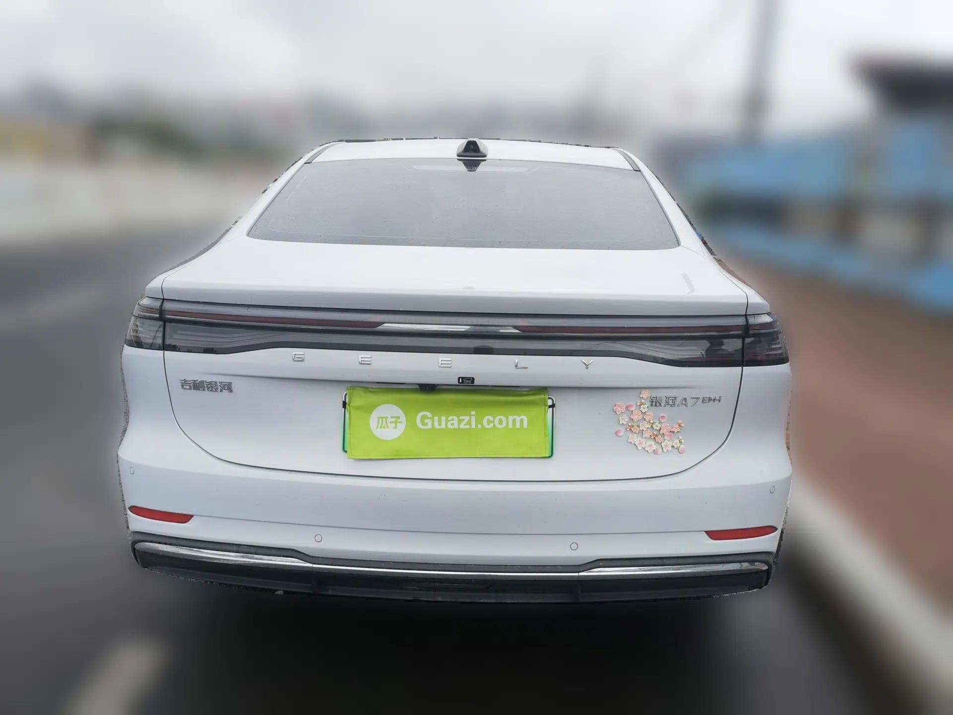 Geely Galaxy A7 2025 Model EM-i 150km Exploration+ Edition — миниатюра 5