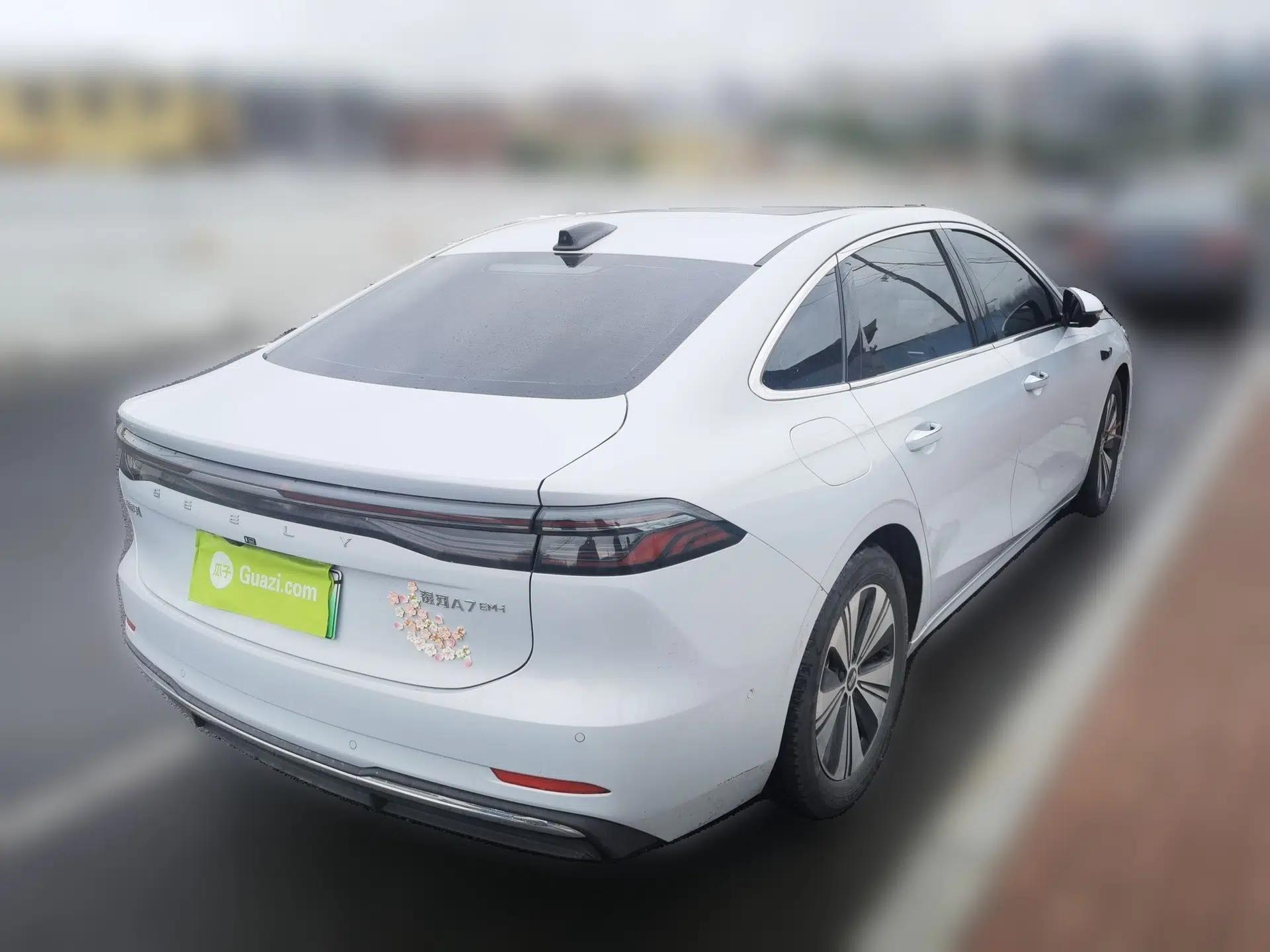 Geely Galaxy A7 2025 Model EM-i 150km Exploration+ Edition — миниатюра 6