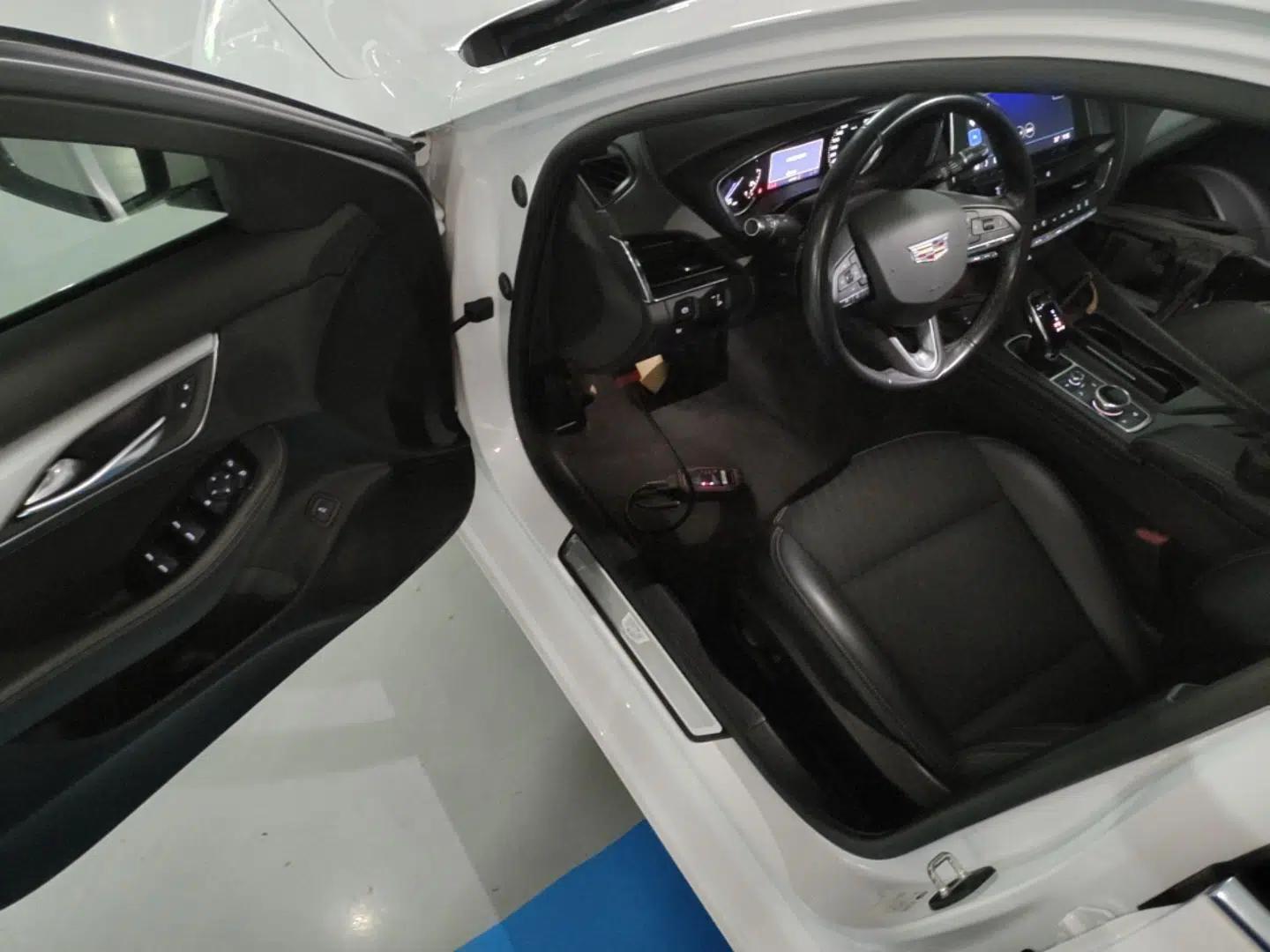 Cadillac CT5 2020 Revised Version 28T Tech Edition — миниатюра 18