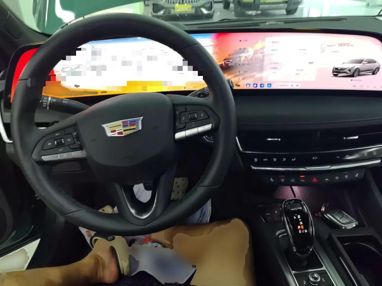 Cadillac CT5 2025 28T Track Performance Edition — миниатюра 17