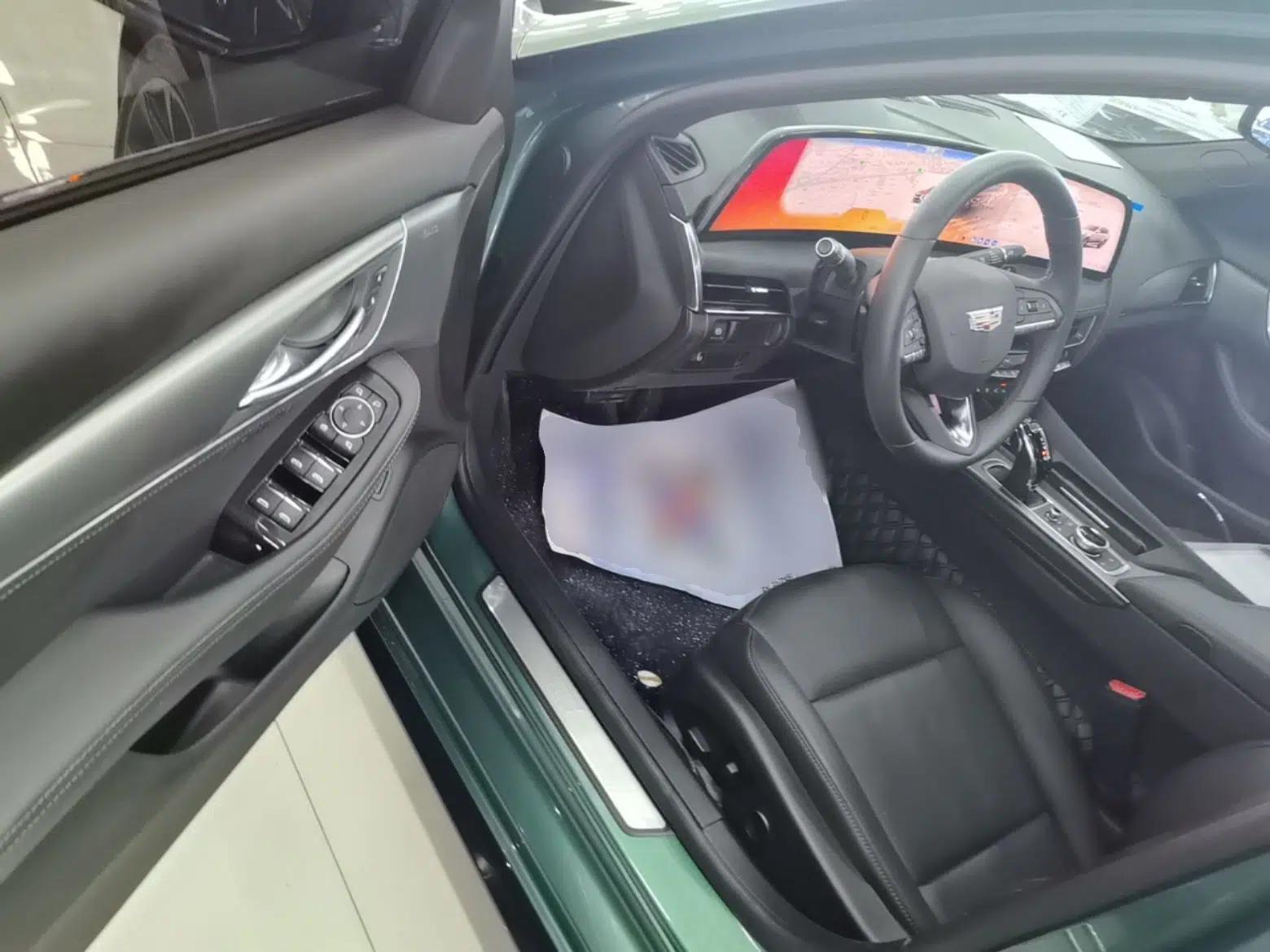 Cadillac CT5 2025 28T Track Performance Edition — миниатюра 23