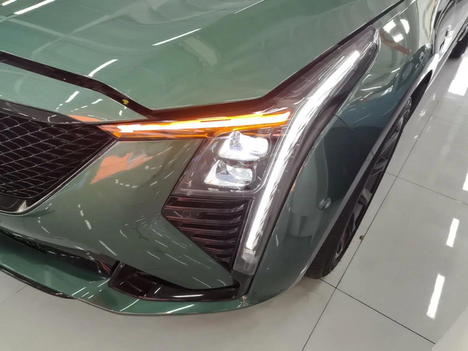 Cadillac CT5 2025 28T Track Performance Edition — миниатюра 8