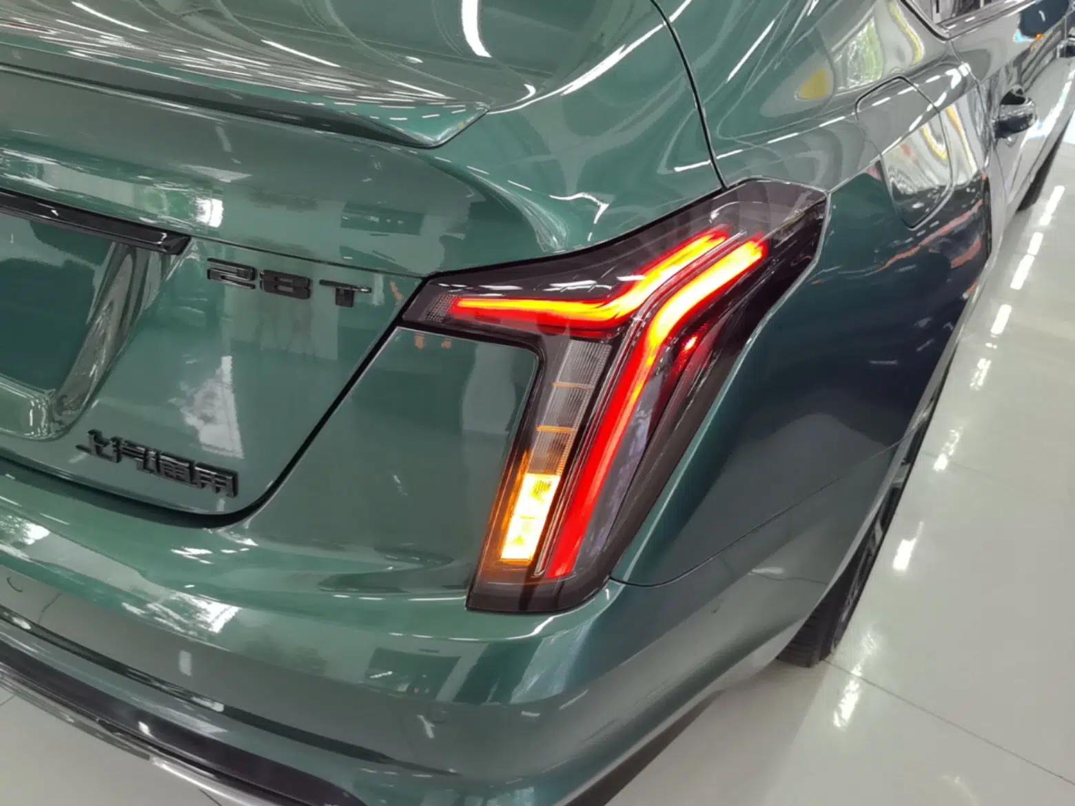 Cadillac CT5 2025 28T Track Performance Edition — миниатюра 9