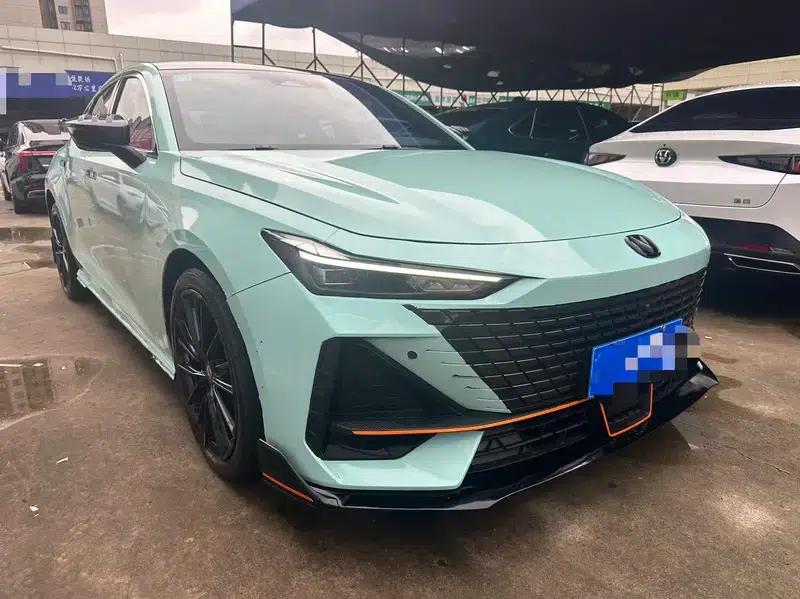 Changan UNI-V 2023 1.5T Sport Edition — миниатюра 3