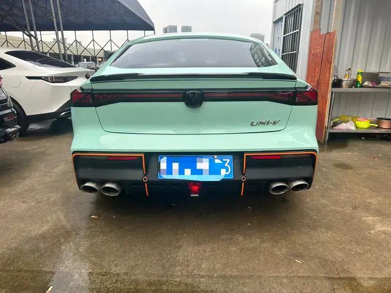 Changan UNI-V 2023 1.5T Sport Edition — миниатюра 5